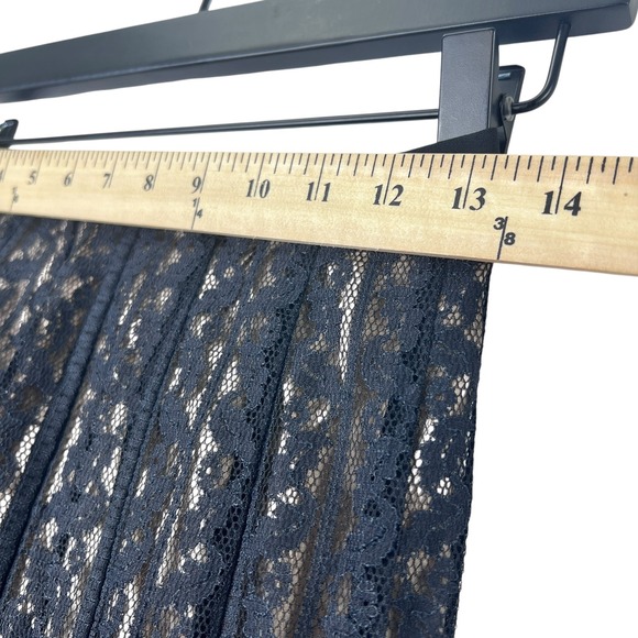 Ann Taylor LOFT Black Floral Lace A-Line Skirt 2P Paneled Eyelash Trim Romantic - Picture 7 of 9